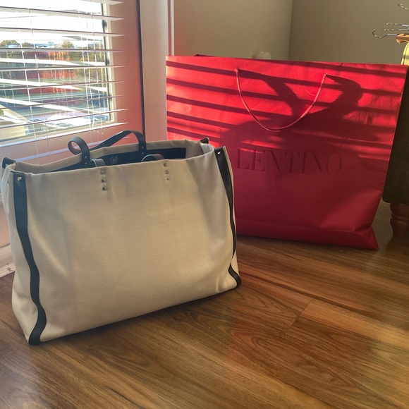 Valentino Canvas Tote. - Picture 4 of 12